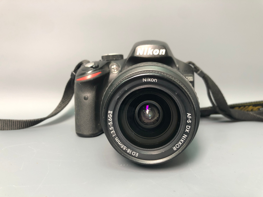 Nikon D3200 kit 18-55mm 3.5-5.6G VR 17000 кадров пробега.