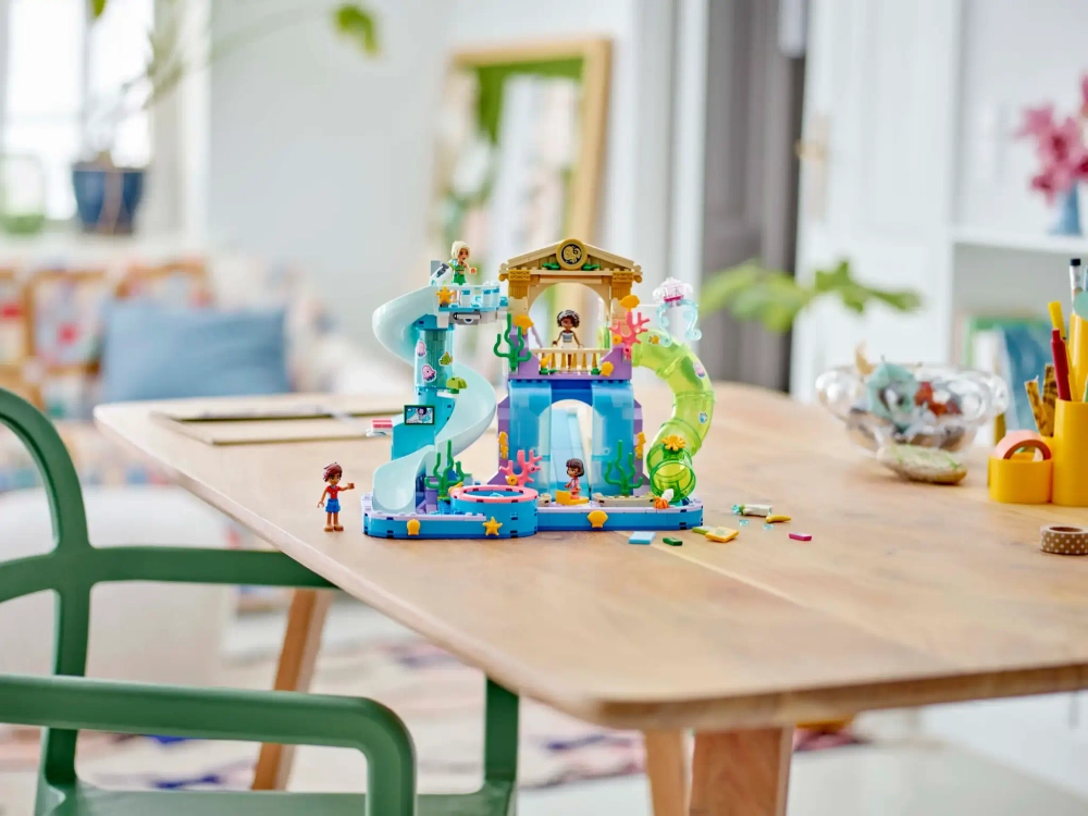 Конструктор LEGO Friends 42630 Аквапарк Хартлейк-Сити