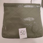 STELLA mini оливковая - небольшие вмятины на сумке, следы от цепочки на маленькой сумочке 50