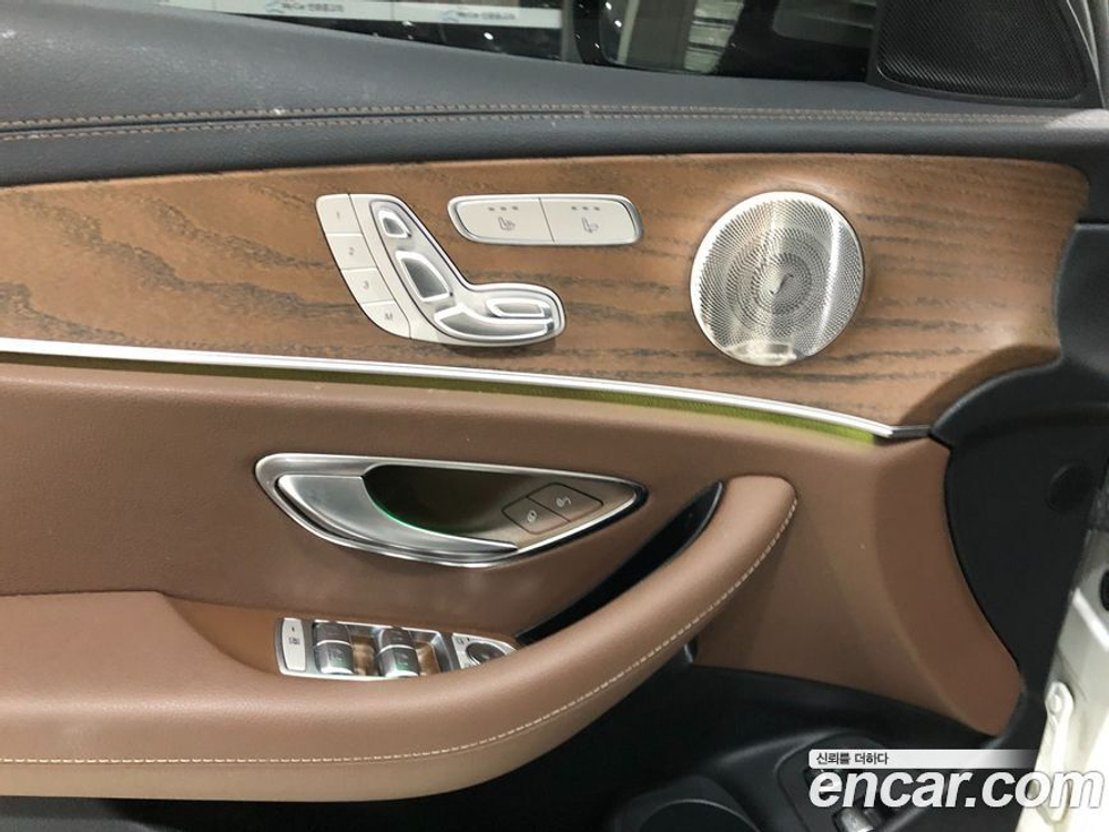 Mercedes-Benz E-Class W213 E300e 4MATIC Exclusive (06.2021)