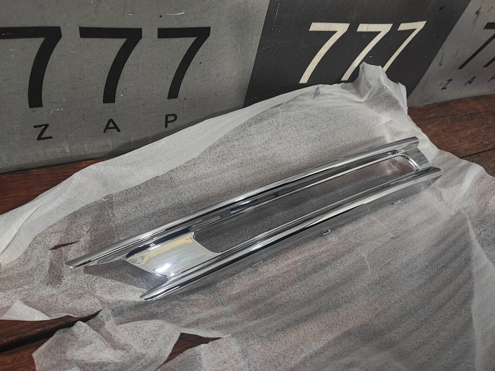 Накладка переднего бампера ML (W166) 11-15 Новая Оригинал 18MH09322