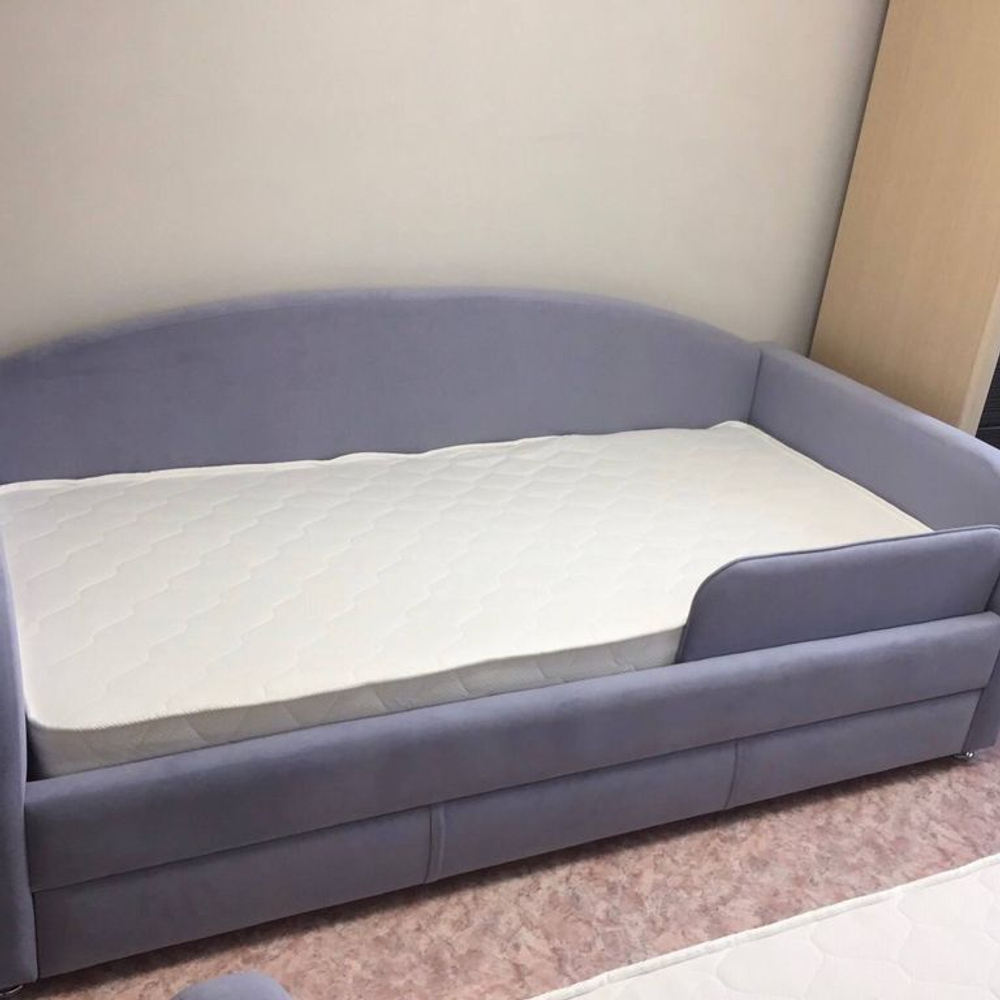 Доп. опция. Защитный бортик