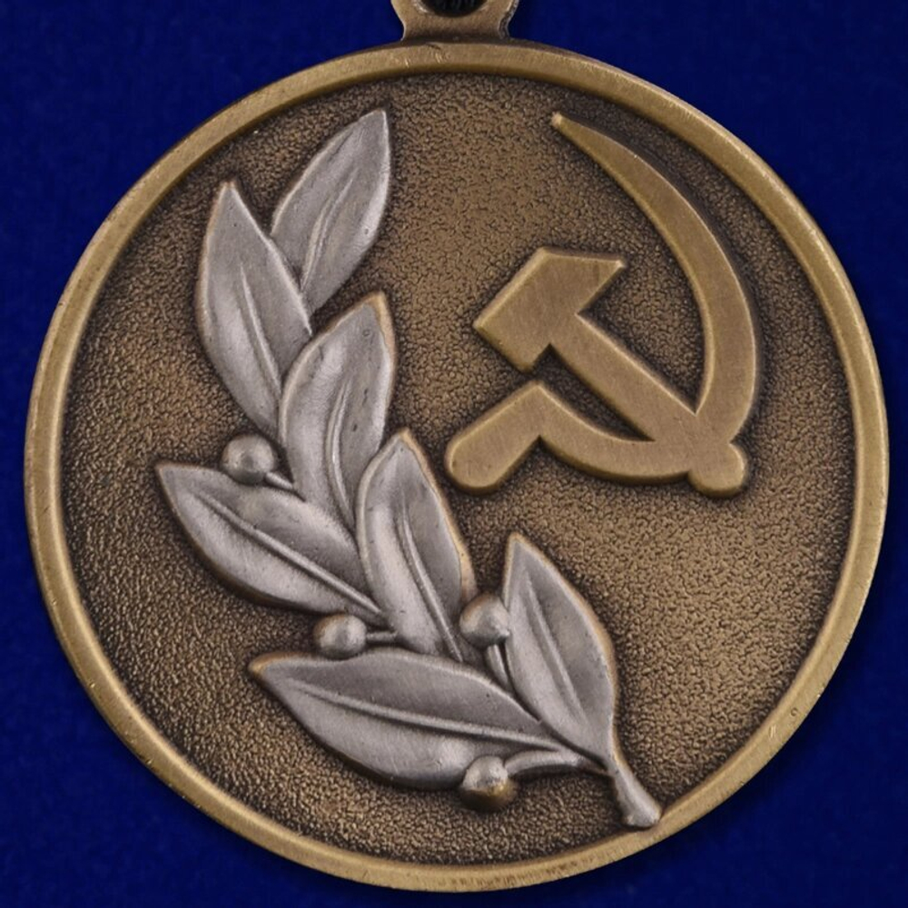 Знак лауреата Государственной премии СССР 3 степени