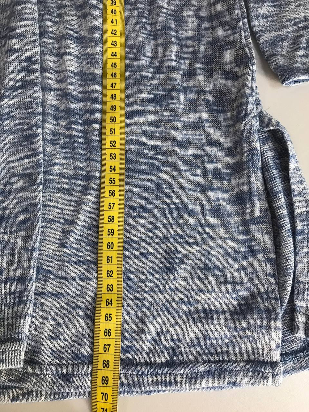 Кардиган H&M меланжевый, маркировка XS, визуально на 42 размер