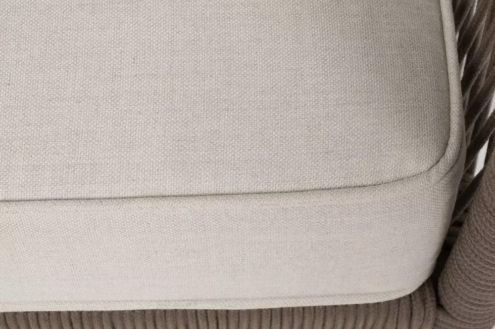 "Канны" диван 3-местный плетеный из роупа, каркас алюминий коричневый (RAL8016) муар, роуп коричневый круглый, ткань бежевая 035