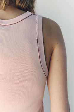 ZARA ОДНОТОННЫЙ ТОП С КОНТРАСТНОЙ ОКАНТОВКОЙ, СВЕТЛО-РОЗОВЫЙ