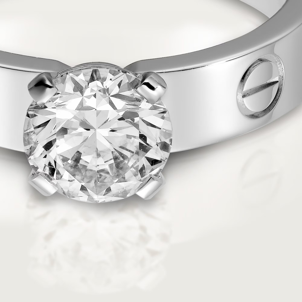 Кольцо Cartier Love с бриллиантом