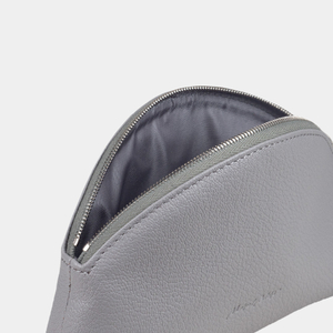 Косметичка Nuage из кожи козы, серого цвета