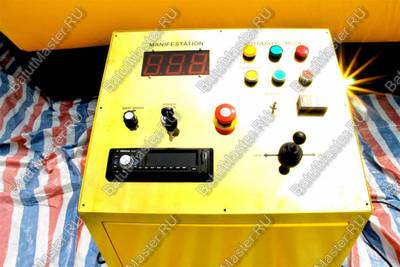 Коммерческая надувная игра "Увернись от палки" (Melt Down) 10*10*1.7 м