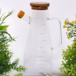 Бутылка стеклянная для специй 900мл «Хай-Тек» с бамбуковой крышкой