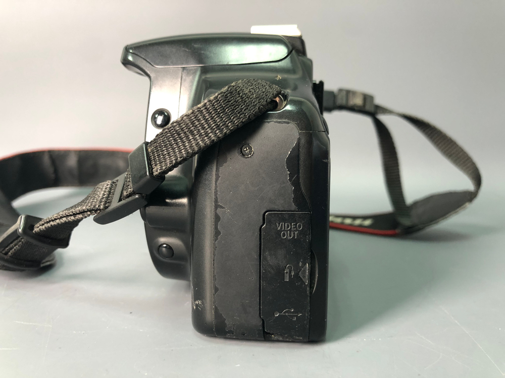 Canon 450D, 43500 кадров пробега.