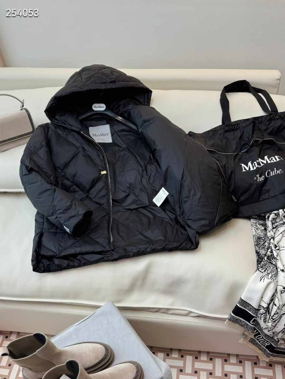 Пуховик MaxMara