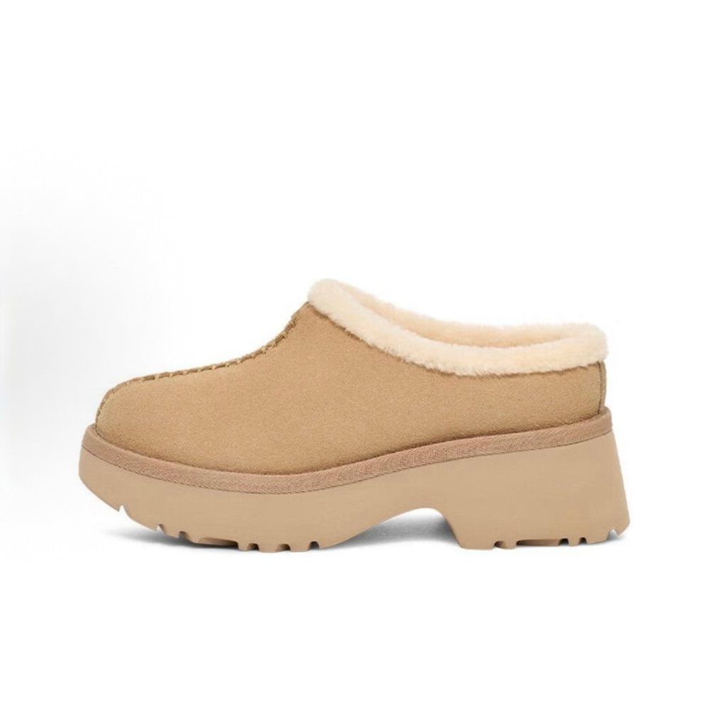 UGG New Heights Cozy Clog