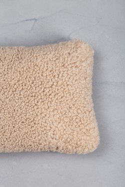 Подушка из натуральной овчины