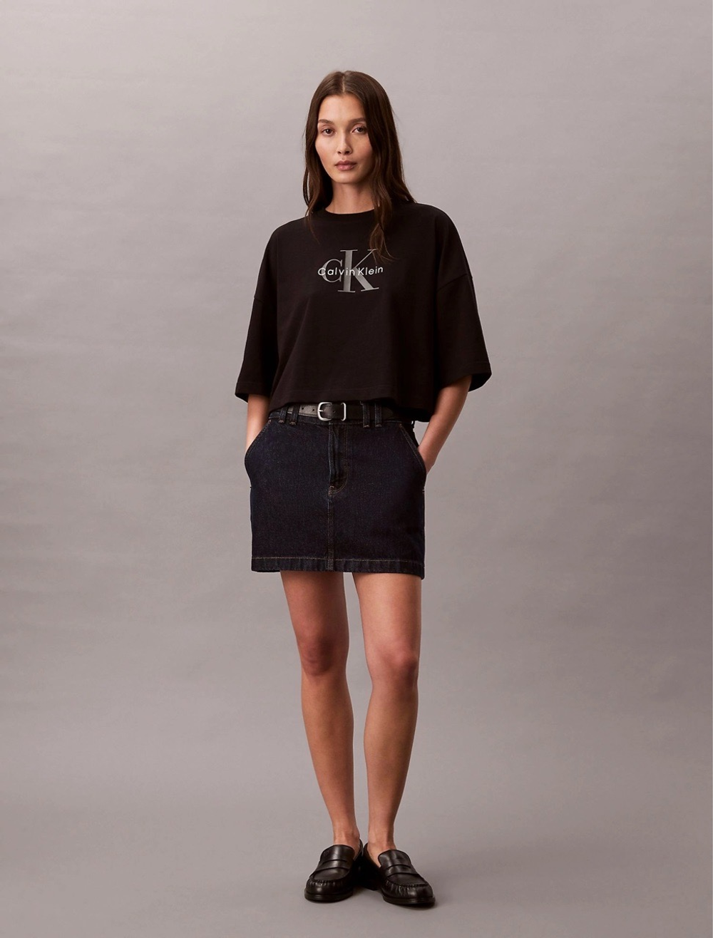 Футболка Calvin Klein Monologo Cropped Boxy Fit Black