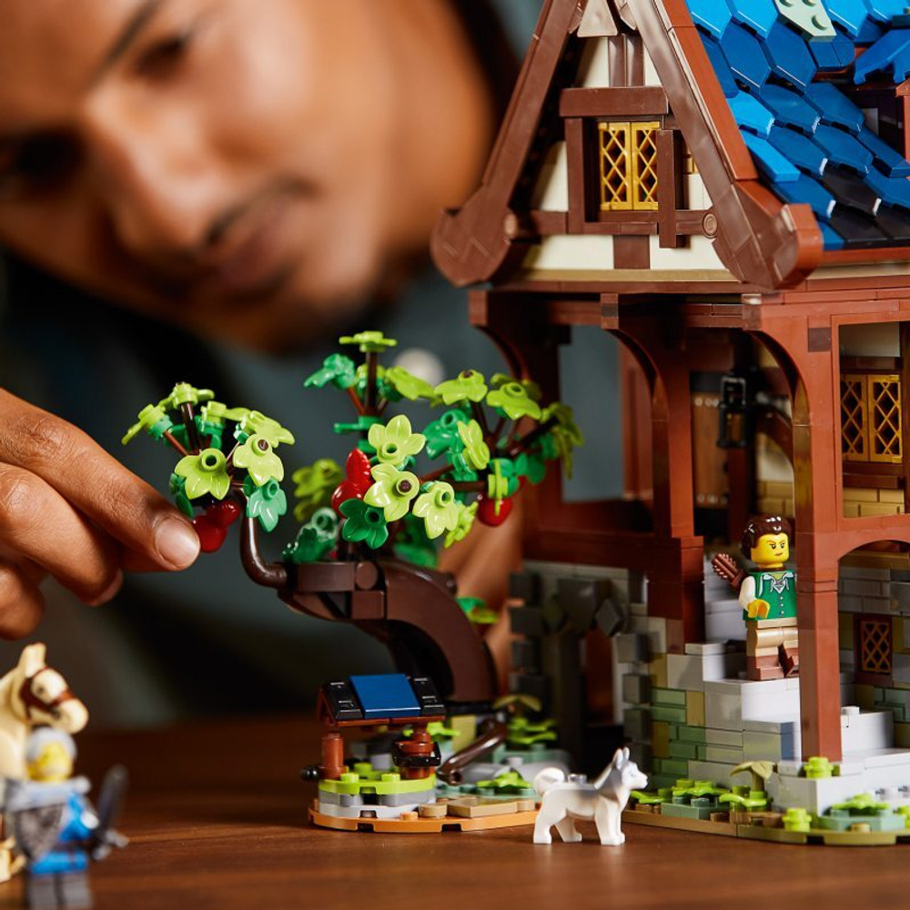 Конструктор LEGO Ideas 21325 Средневековая кузница