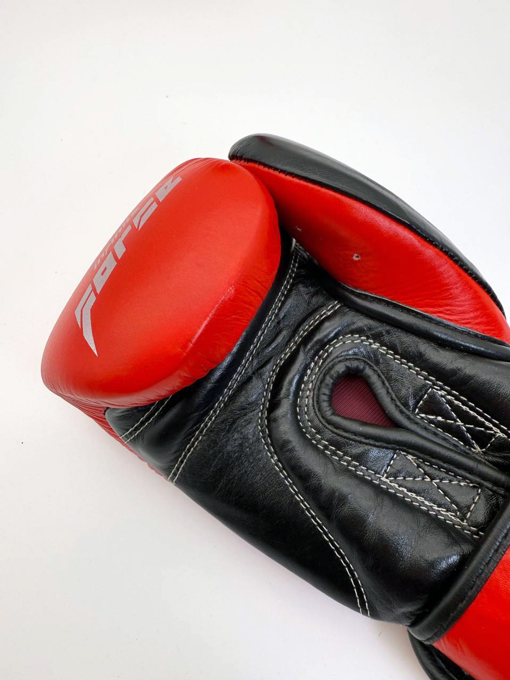 Боксерские перчатки Infinite Force Fireball