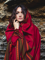 Шаль с  гуджаратской вышивкой