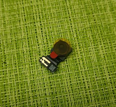 Камера фронтальная (селфи)