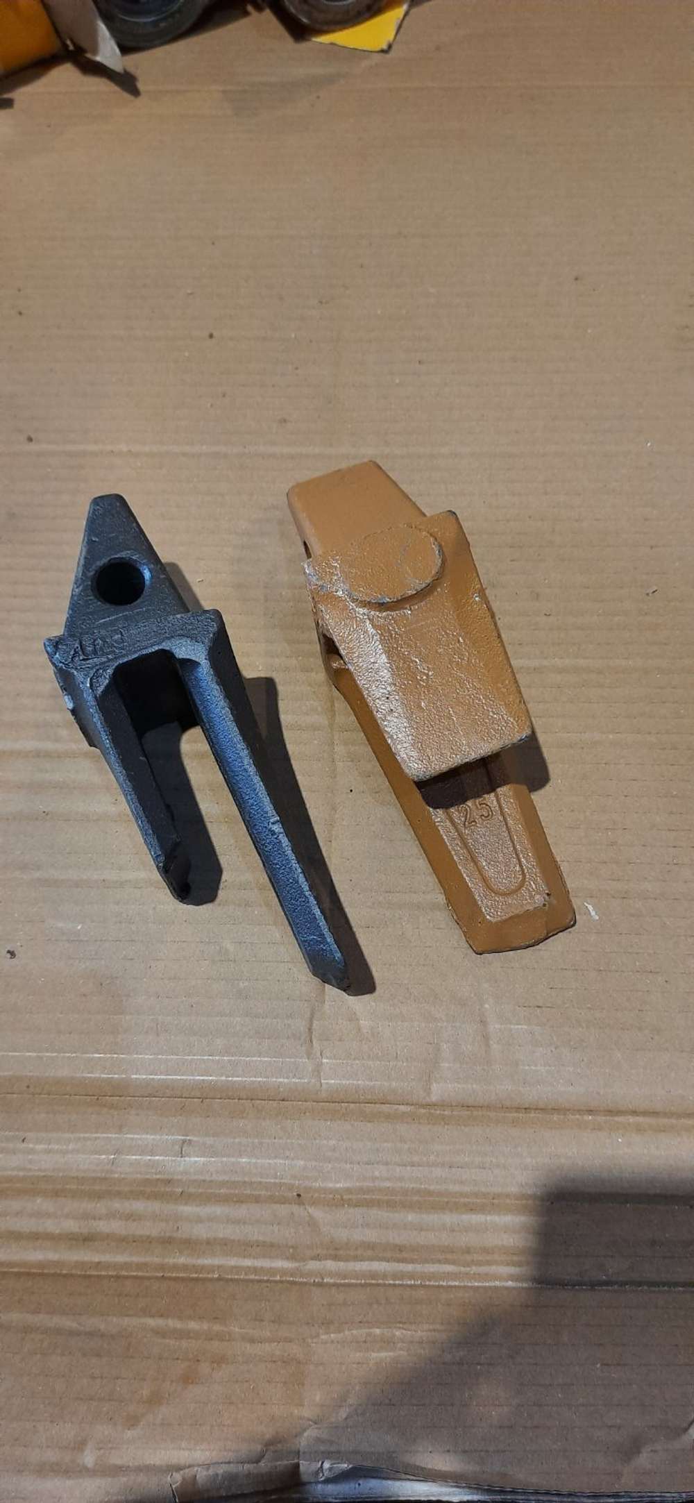 Адаптер 202-70-12140 Komatsu PC120 (на нож 25 мм)