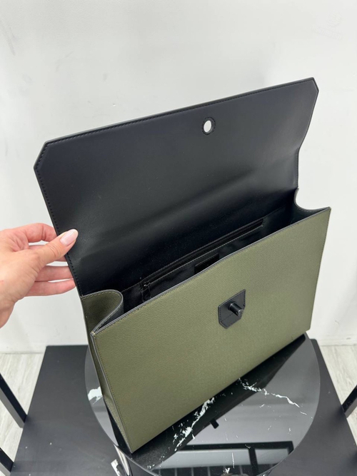 Портфель Louis Vuitton