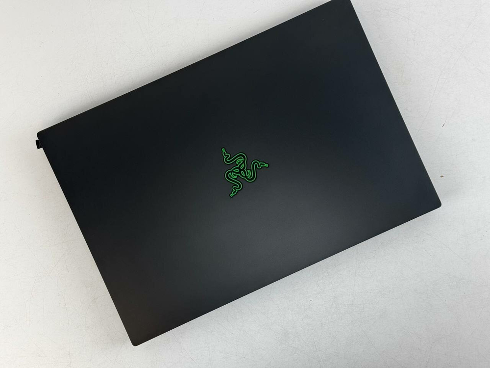 Игровой Ноутбук 16.0" ноутбук Razer Blade 16 2023 Black RZ09-0483UEJ4-R3U1 WQUXGA [3840х2400] i9 13950HX 32gb DDR5 2Tb SSD NVMe PCle NV GeForce RTX 4090 Win11 Home