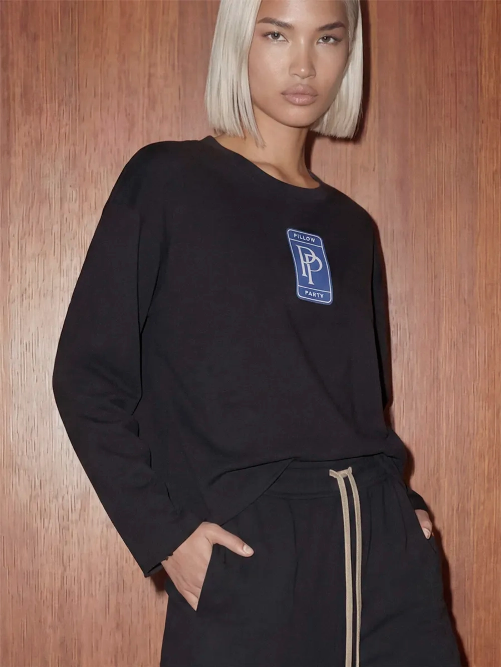 Лонгслив с принтом и необработанным краем