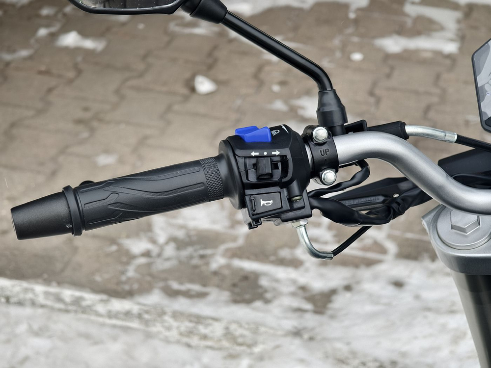 Мотоцикл Loncin CR4 II