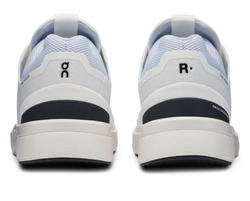 Женские КроссовкиON The Roger Spin - белый