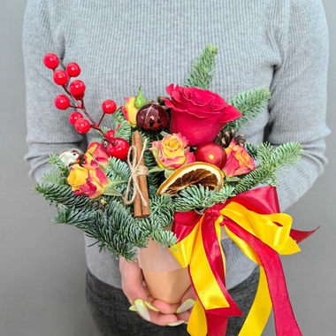 Новогодняя композиция в кофейном стаканчике