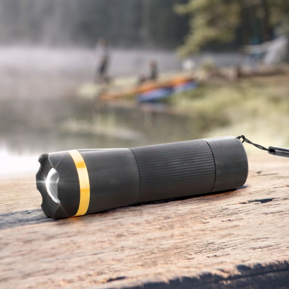 Светодиодный фонарь Трофи MB-301 ручной на батарейках с регулируемым фокусом | Универсальные  фонари