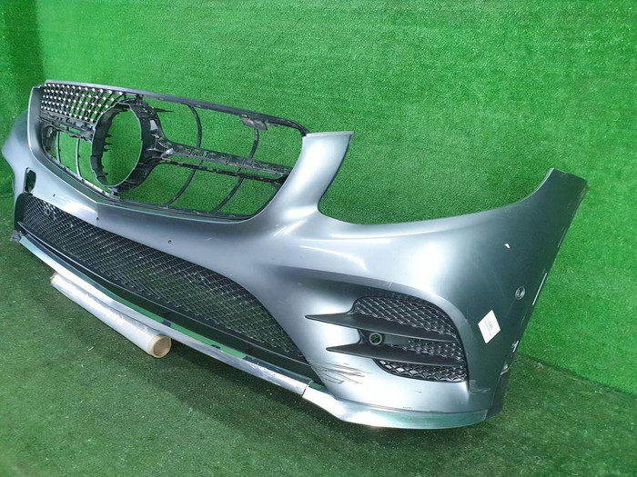 Бампер передний Mercedes GLC X253 15-19 В сборе