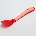 Набор для кормления, 3 предмета: миска 350 мл на присоске, крышка, ложка, цвет красный 1917376