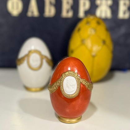 Яйцо  красное маленькое