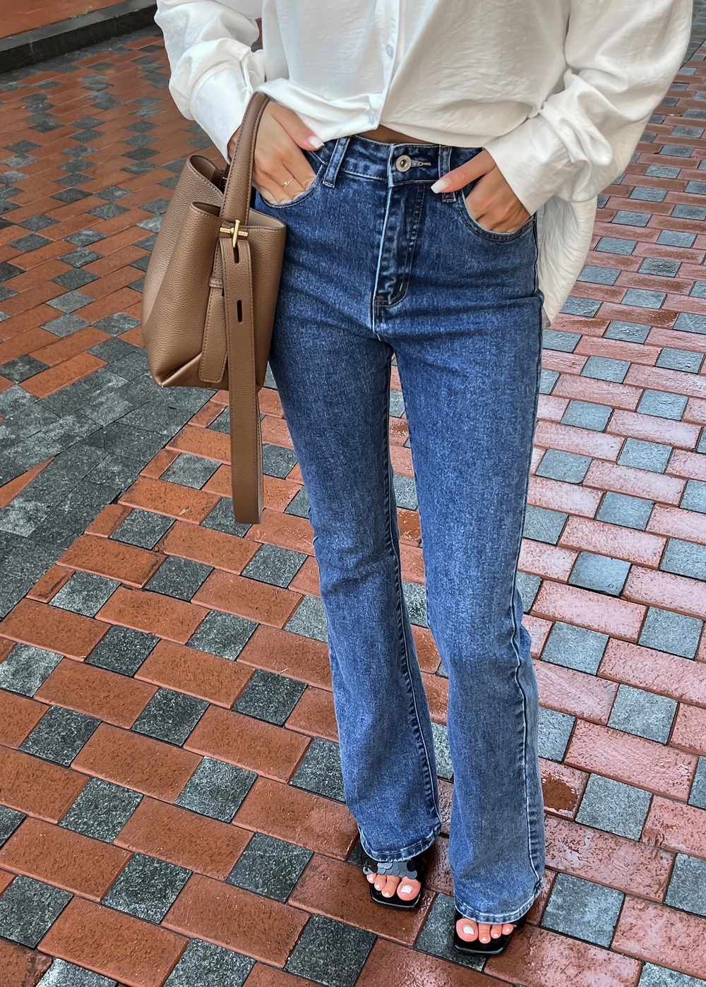 Джинсы Bootcut