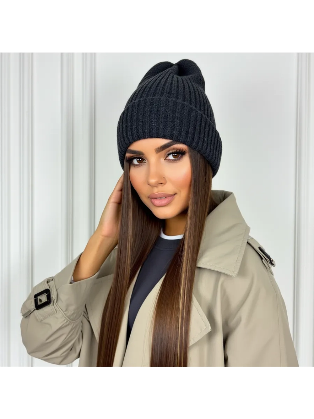 Шапка бини осенняя с отворотом теплая