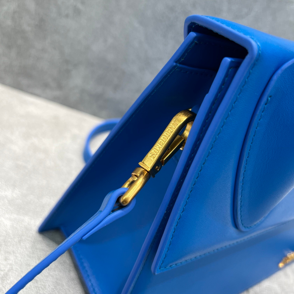 Jacquemus Le Grand Chiquito 22 cm