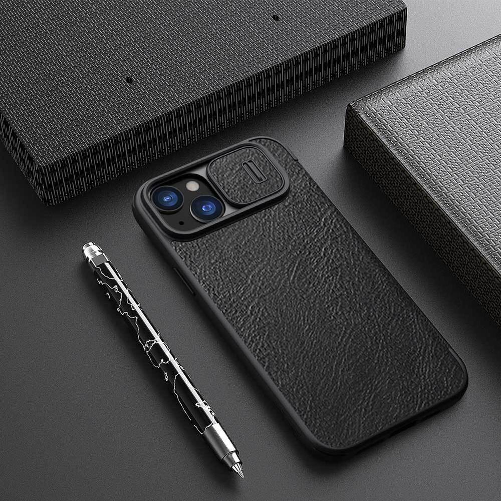 Кожаный чехол книжка от Nillkin для iPhone 15, серия Qin Pro Leather с защитной шторкой для камеры