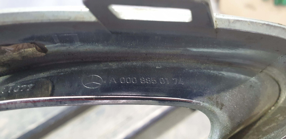 Накладка заднего бампера Mercedes GLS (X166) 15-19 Б/У Оригинал A0008850174