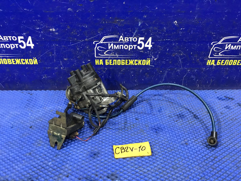 Трамблер MITSUBISHI LIBERO 1999