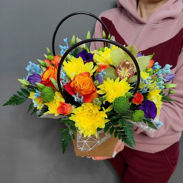 Авторская композиция с фисташковой орхидеей