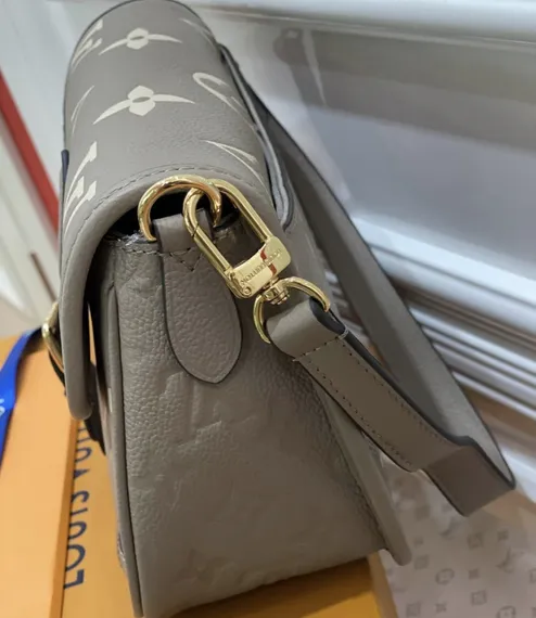 Сумка Louis Vuitton Diane серый
