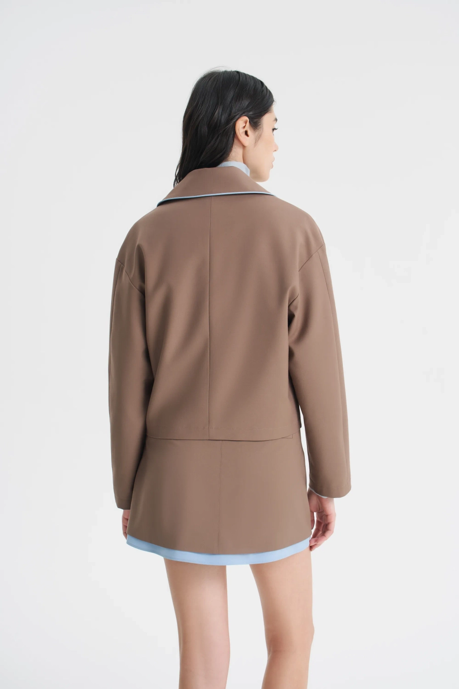 Куртка с контрастным кантом