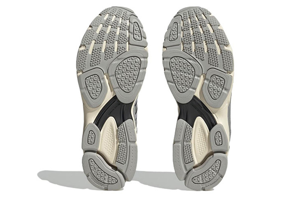 Кроссовки Adidas Spiritain 2000