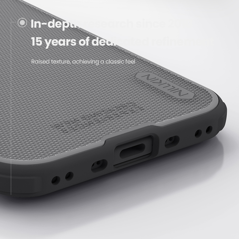 Противоударный чехол для iPhone Air, серия Super Frosted Shield Pro (Clear version) прозрачный тонированный от Nillkin