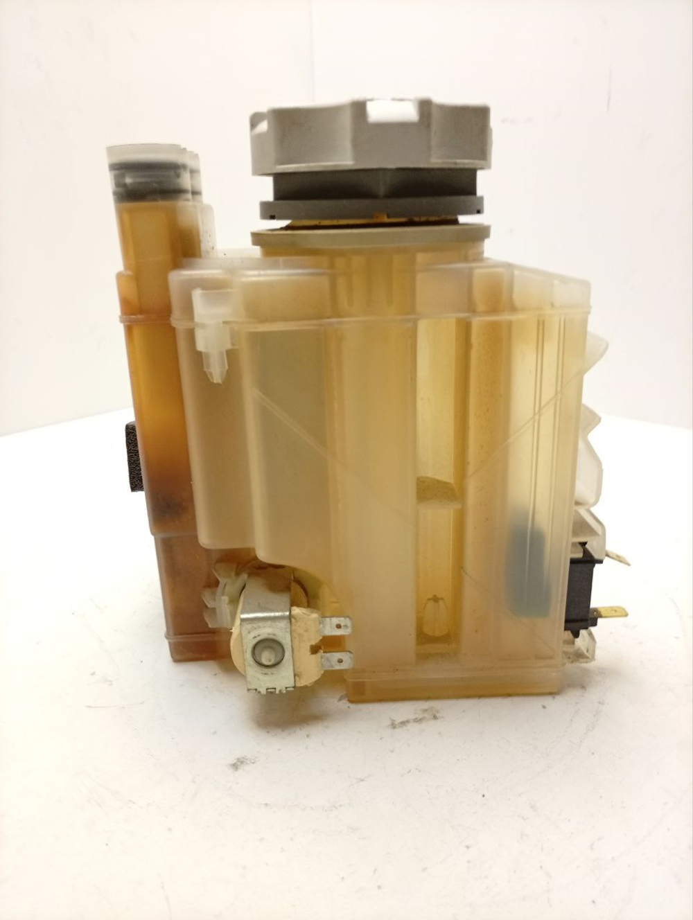 ESL4120 ктп1 Бачок для соли посудомоечных машин Eleсtrolux Zanussi 50286081000 б/у