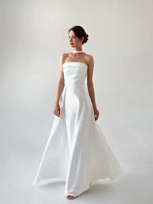 Свадебное корсетное платье с кружевом (молочный)