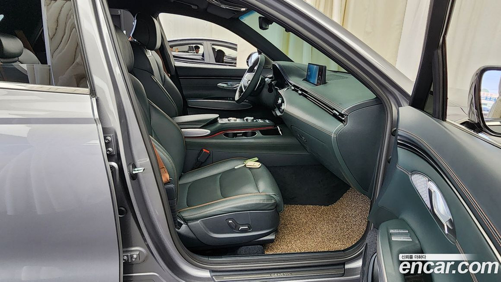 Genesis GV70 2.2 Дизель 2WD (02.2021)