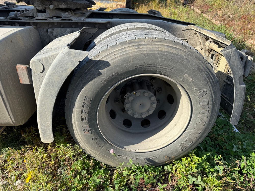 КамАЗ 5490 4x2 Седельный тягач 5490-S5 (Дизельный, 12,0 л, 401 л.с., АТ)