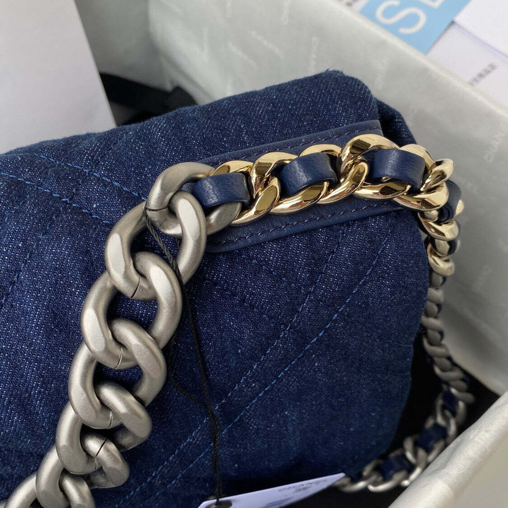 Chanel 19 30 cm